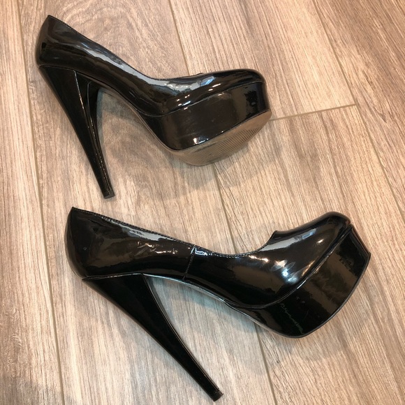 Steve Madden P-Socal Platform Pumps - Picture 5 of 10